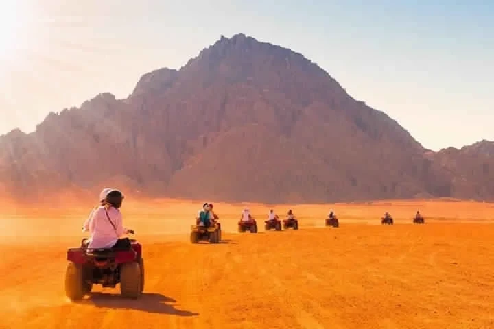 Tour di un'intera giornata a Dahab da Sharm El Sheikh