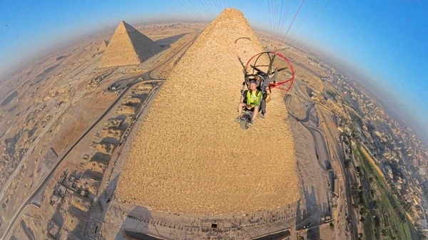Avventura in paramotore sulle piramidi di Giza o Galala Ain El Sokhna