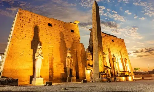 Egypt Budget Tours Crociera di 4 giorni sul Nilo da Assuan a Luxor