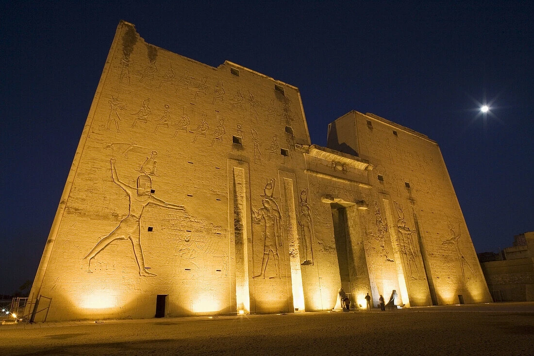 Gita di un giorno da Assuan ai templi di Edfu e Kom Ombo