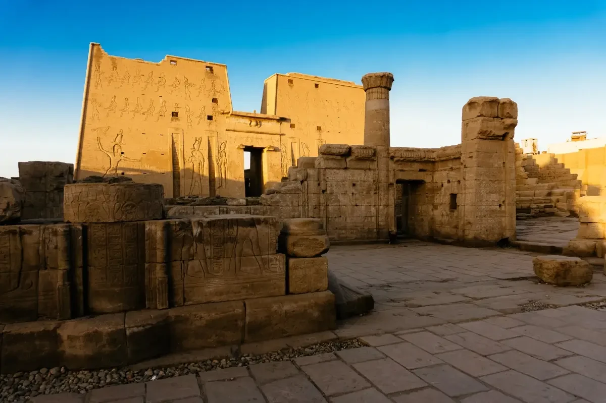 Gita di un giorno da Assuan ai templi di Edfu e Kom Ombo