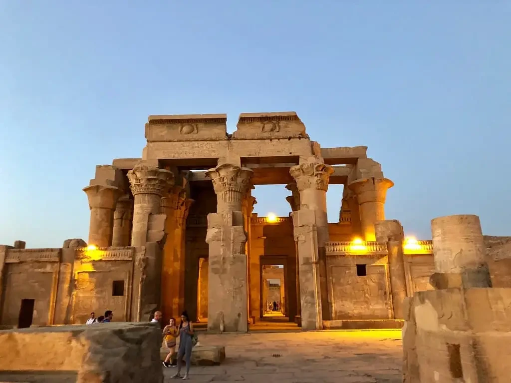 Gita di un giorno da Assuan ai templi di Edfu e Kom Ombo