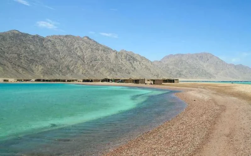 Viaggio a Dahab dal porto di Sharm El Sheikh