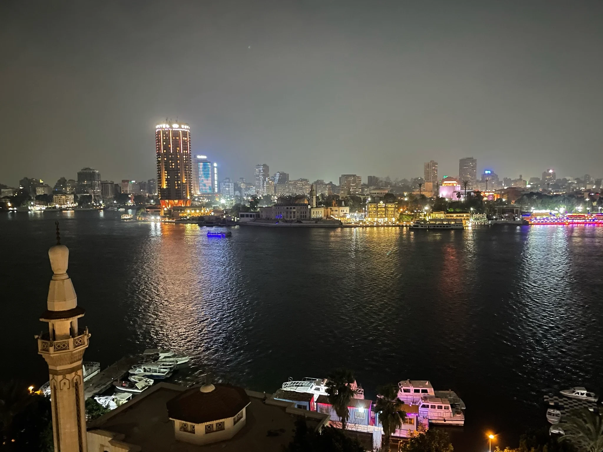 Tour del Cairo di notte