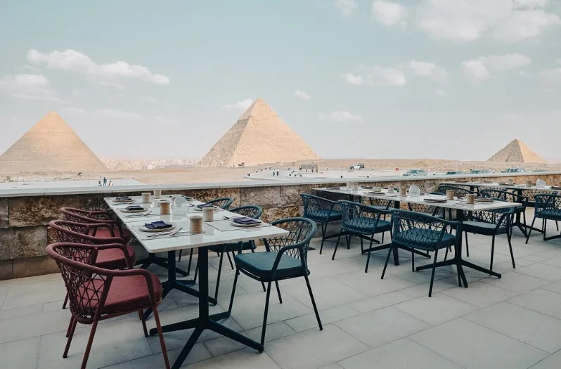 Tour del Museo Egizio e Khan El Khalili e cena con vista sulla piramide