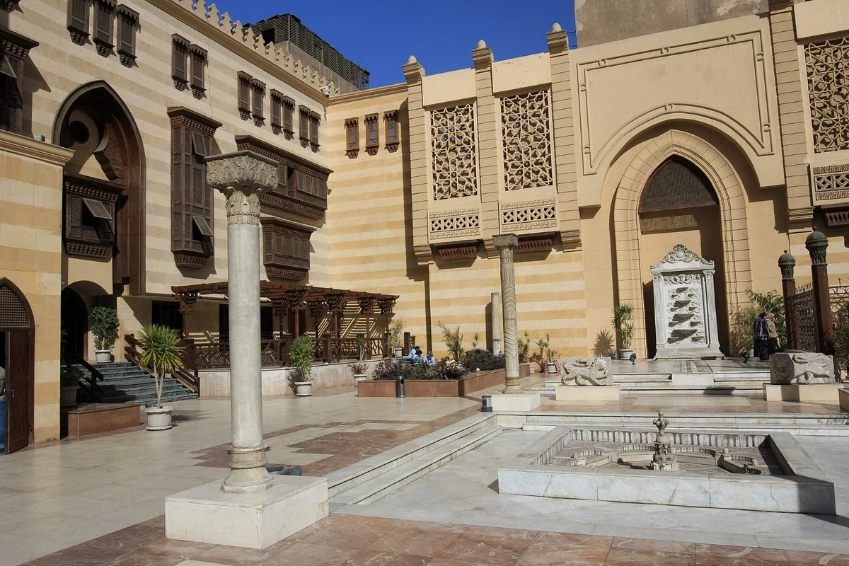 Tour privato del Cairo al Palazzo Empain, al Museo d'arte islamica e alla Felucca sul Nilo