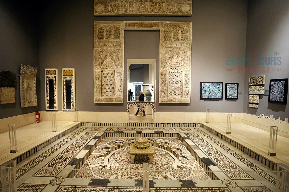 Tour privato del Cairo al Palazzo Empain, al Museo d'arte islamica e alla Felucca sul Nilo