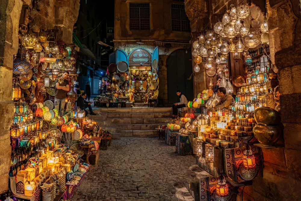 Tour di un giorno al Cairo alle Piramidi di Giza, al Museo NMEC e a Khan El Khalili