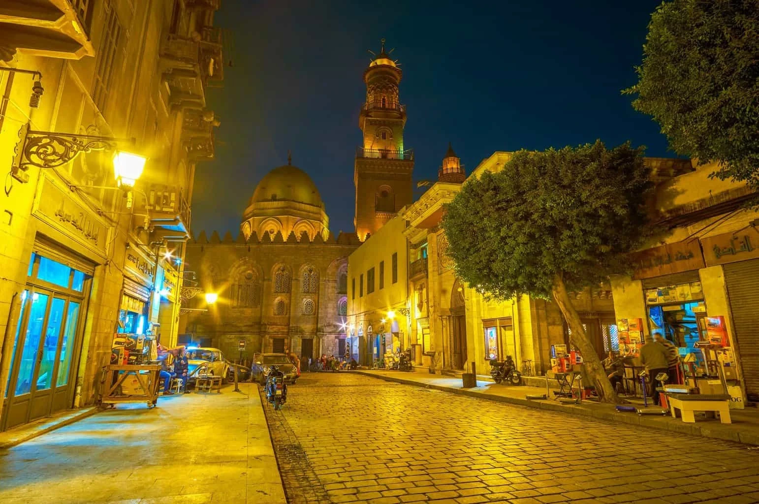 Gita di un giorno al Cairo islamico