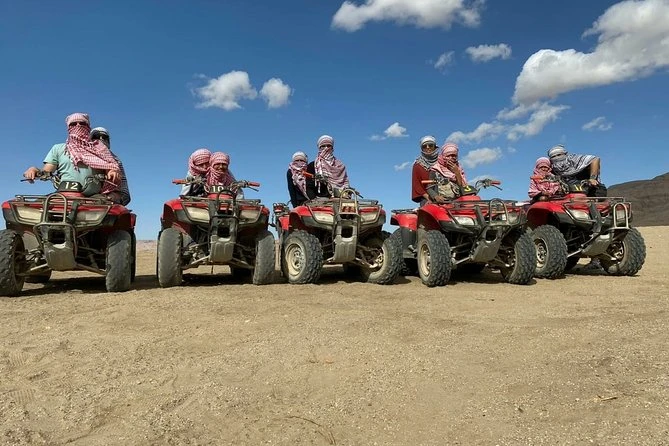 Safari nel deserto di Luxor in quad