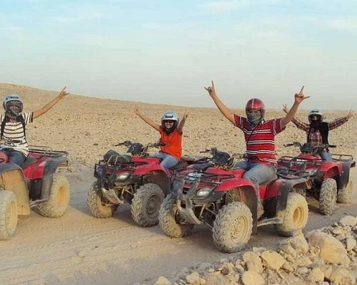 Safari nel deserto di Luxor in quad
