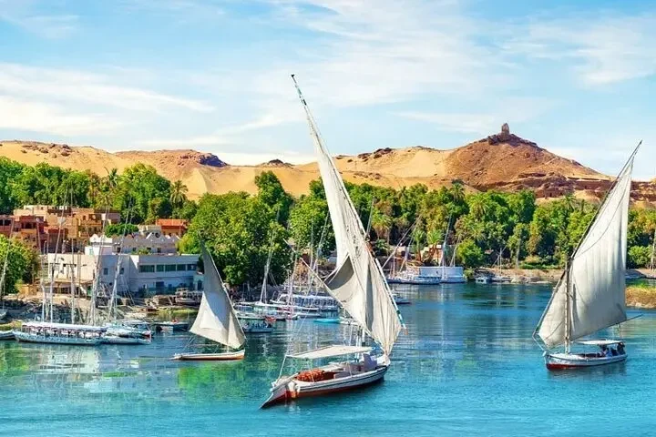 Gita privata in feluca sul Nilo e colazione o pranzo a Luxor