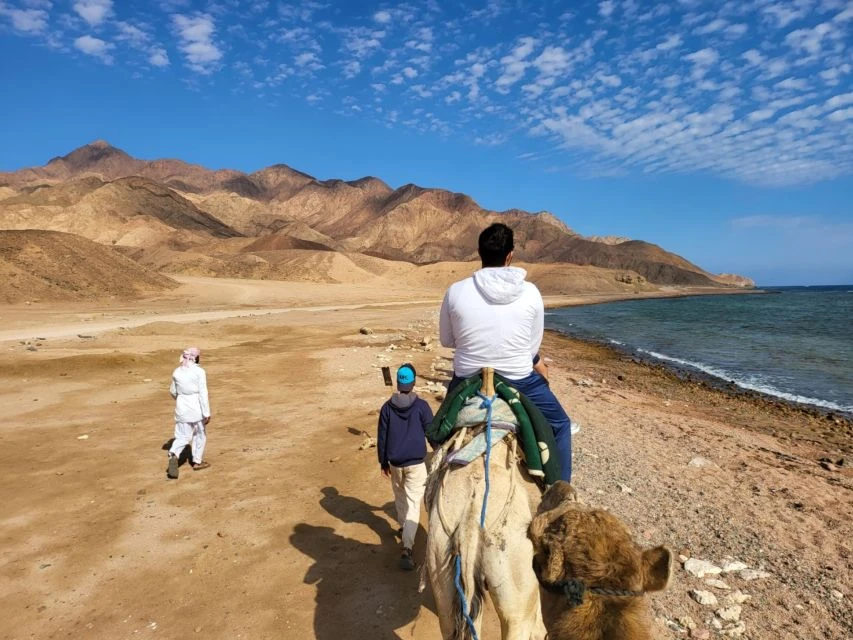 Tour di un giorno a Dahab e snorkeling al Blue Hole