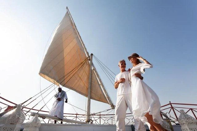 Il viaggio maestoso: 15 giorni dal Cairo ad Assuan nel lusso