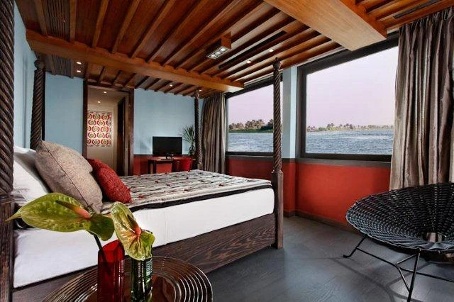 Il viaggio maestoso: 15 giorni dal Cairo ad Assuan nel lusso