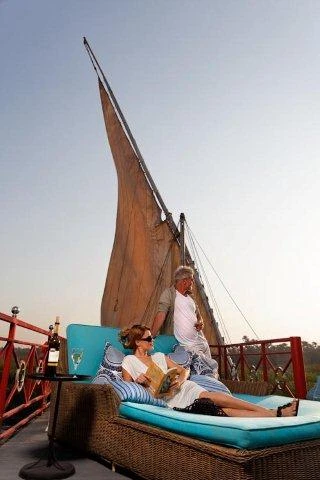 Il viaggio maestoso: 15 giorni dal Cairo ad Assuan nel lusso