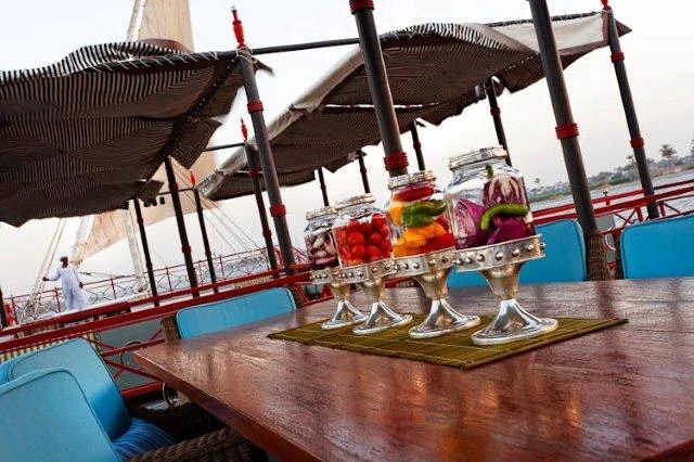 Il viaggio maestoso: 15 giorni dal Cairo ad Assuan nel lusso