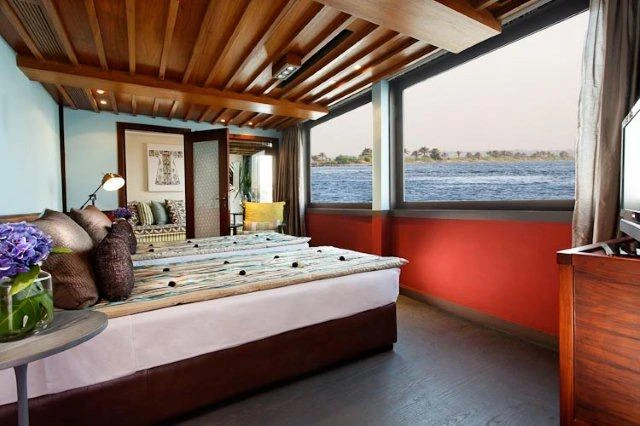 Il viaggio maestoso: 15 giorni dal Cairo ad Assuan nel lusso