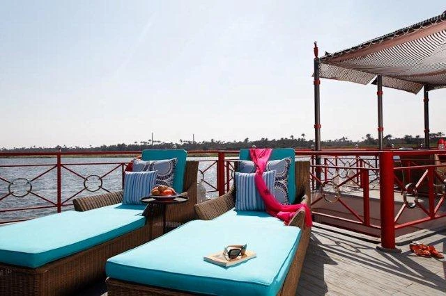 Il viaggio maestoso: 15 giorni dal Cairo ad Assuan nel lusso