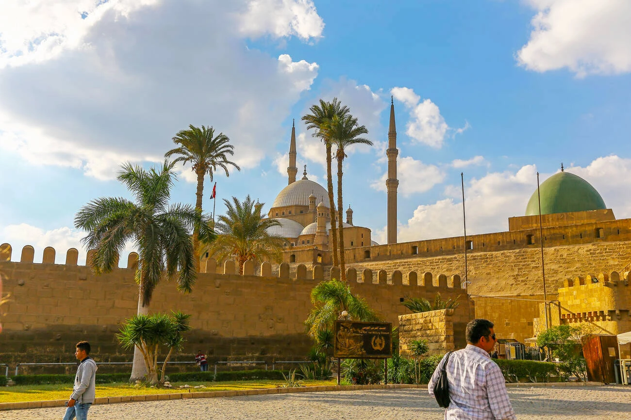 Crociera sul Nilo di 8 giorni al Cairo, Assuan, Luxor e tour di Alessandria in aereo