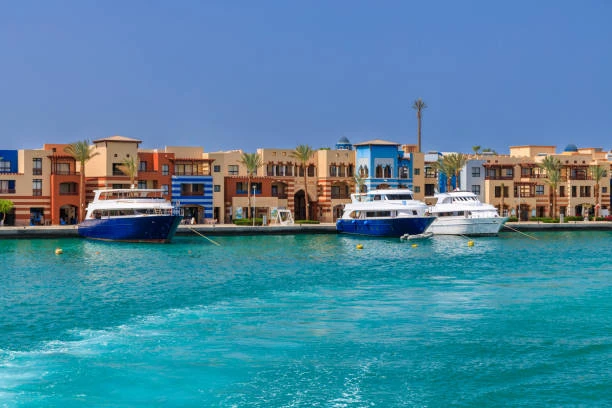 Nuota alla spiaggia di Sokhna e cena sul tetto di una montagna sul Mar Rosso ad Ain al Sokhna