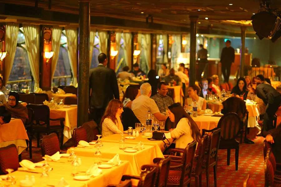 Tour del Cairo di 16 giorni con il miglior pacchetto famiglia e spiagge dell'Egitto