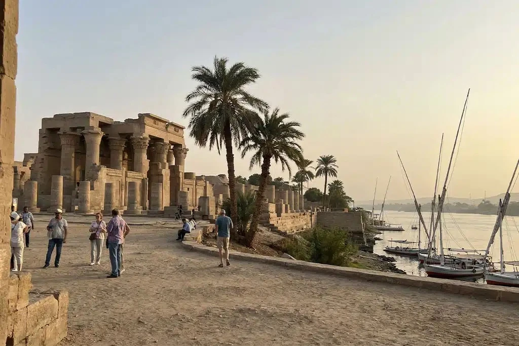 Natale 10 giorni di esperienza in Egitto Visite culturali Il Cairo, Luxor, Assuan, Alessandria,