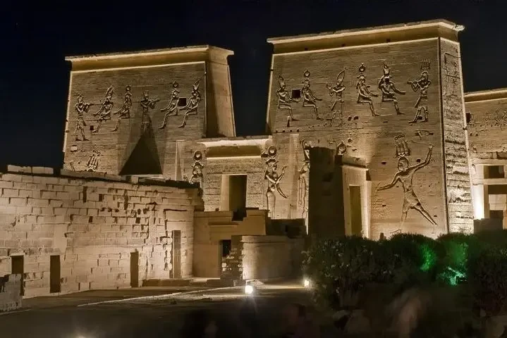 Tour dello spettacolo di suoni e luci del Tempio di Philae ad Assuan