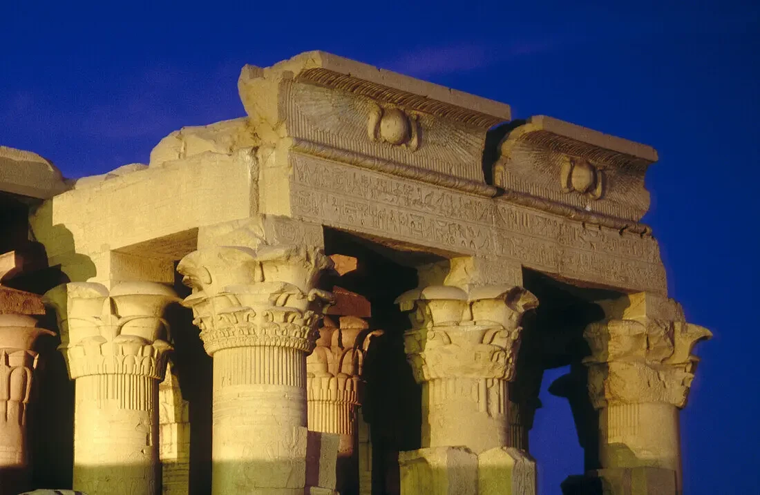 Tour di un giorno ai templi di Edfu e Kom Ombo da Assuan
