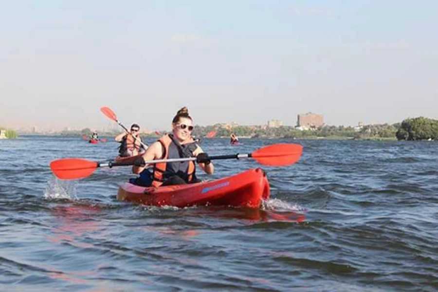 KAYAK SULLA SPIAGGIA DI ALESSANDRIA BAHARY