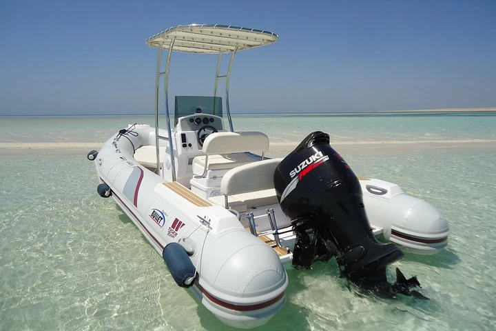 Gita privata in motoscafo a Hurghada