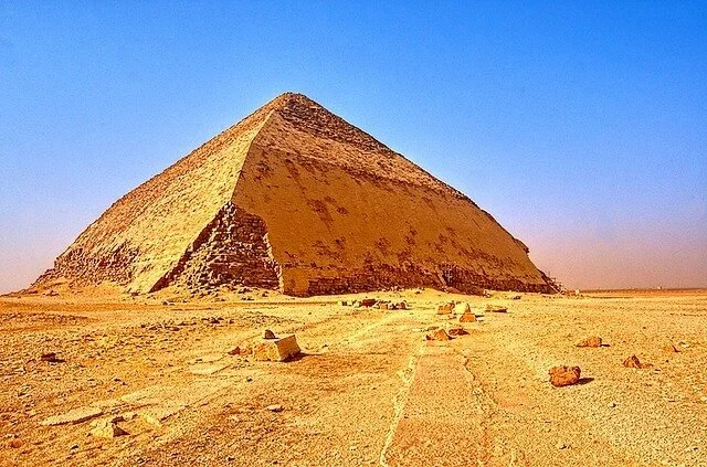 Quali sono i fatti sulla Piramide di Dahshur?