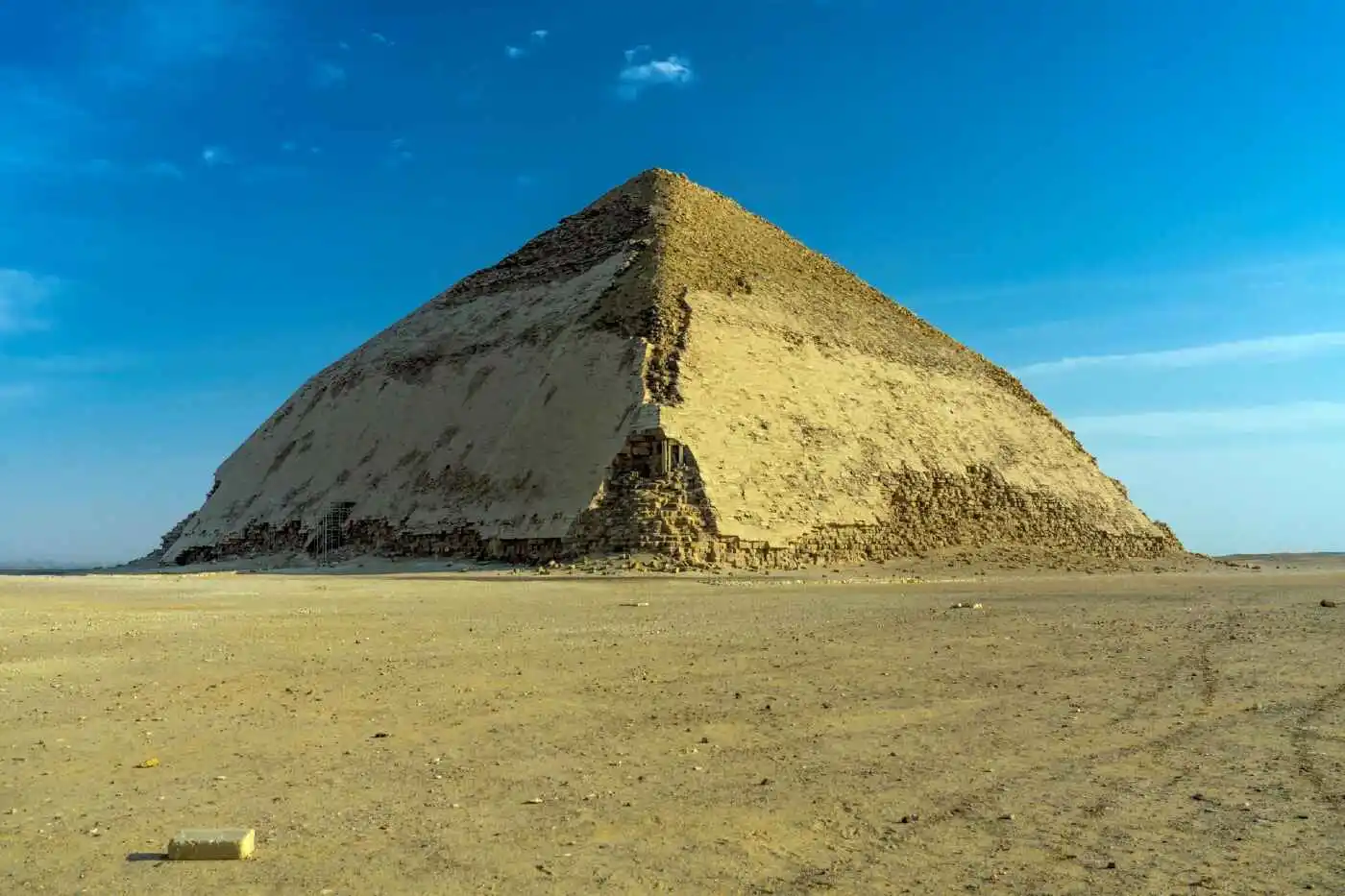 Cosa c'è di significativo nella Piramide Piegata?