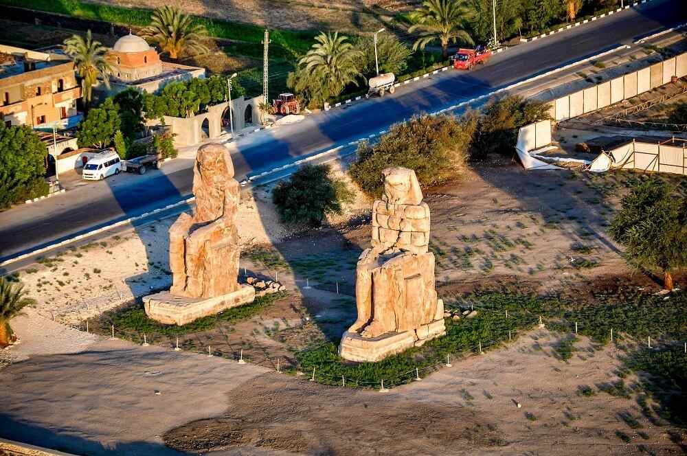 Colossi di Memnone: Luxor Egitto Guida turistica