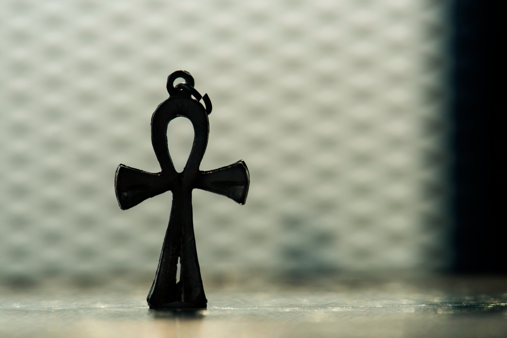 L'Ankh ha spiegato perché questo antico simbolo egiziano è diffuso in lungo e in largo 
