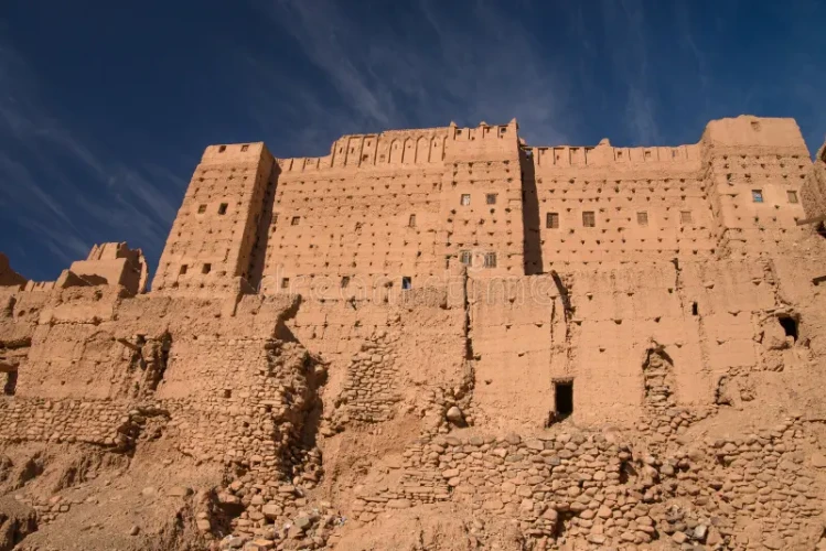 La fortezza di mattoni di fango: svelare i segreti della piramide Hawara