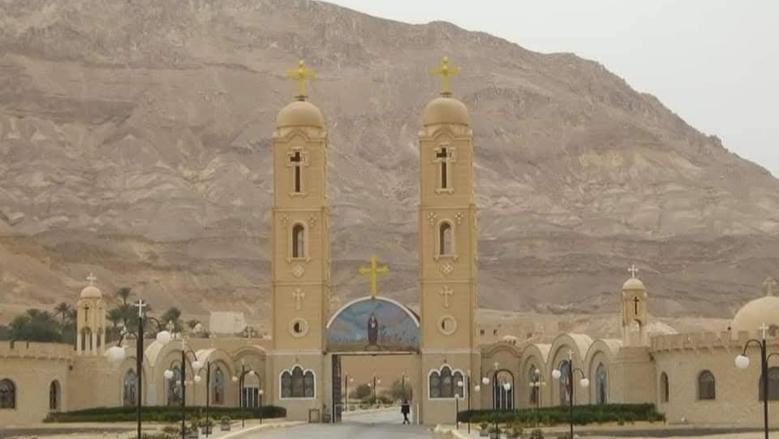 I colori del deserto: l'anima artistica del Monastero di Apollo