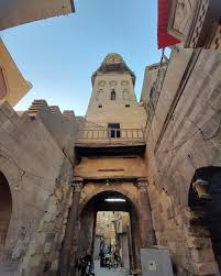 Harat Al-Salhiya: il cuore aromatico del Cairo medievale (guida 2026/2027)