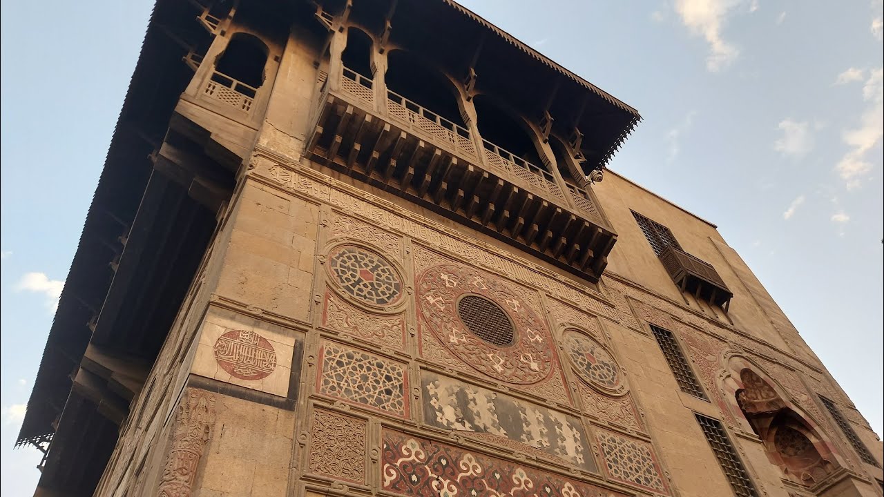 Il cuore generoso di Saliba: la meraviglia multiuso del sultano Qaitbay