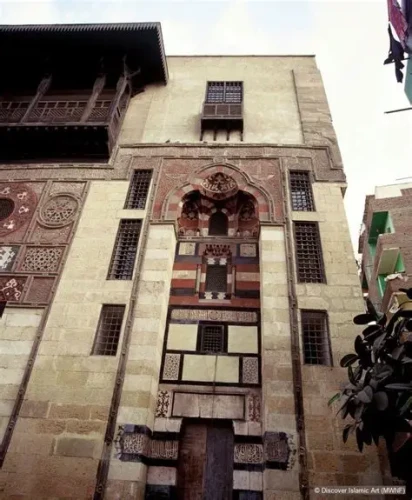 Il cuore generoso di Saliba: la meraviglia multiuso del sultano Qaitbay