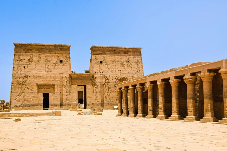 Imperi in guerra: la battaglia di Kadesh, Sea Invaders e la caduta dei re Ramesside