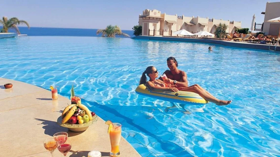 8 Days Egypt Honeymoon Package to Cairo, Luxor & Sharm