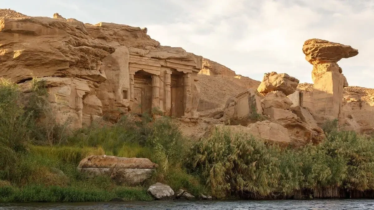 Explore Gebel El Silsila with Loulia Sailing