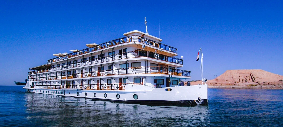 Lake Nasser cruise sailing between Abu Simbel and Aswan