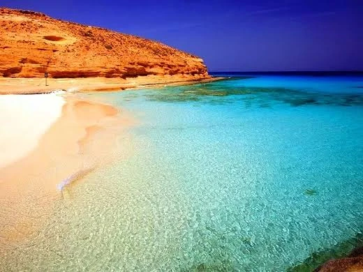 Comfortable Van Transfer from Cairo to Marsa Matrouh