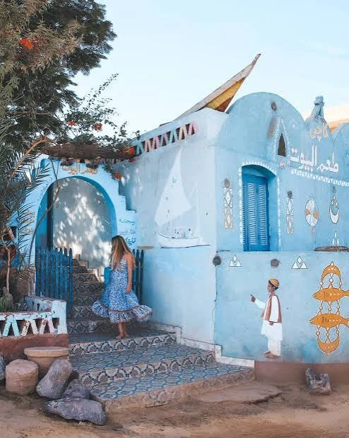 Comfortable Van Transfer from Luxor to Aswan