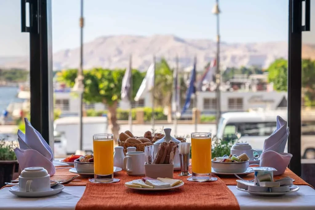 Aracan Eatabe Luxor Hotel (Luxor)