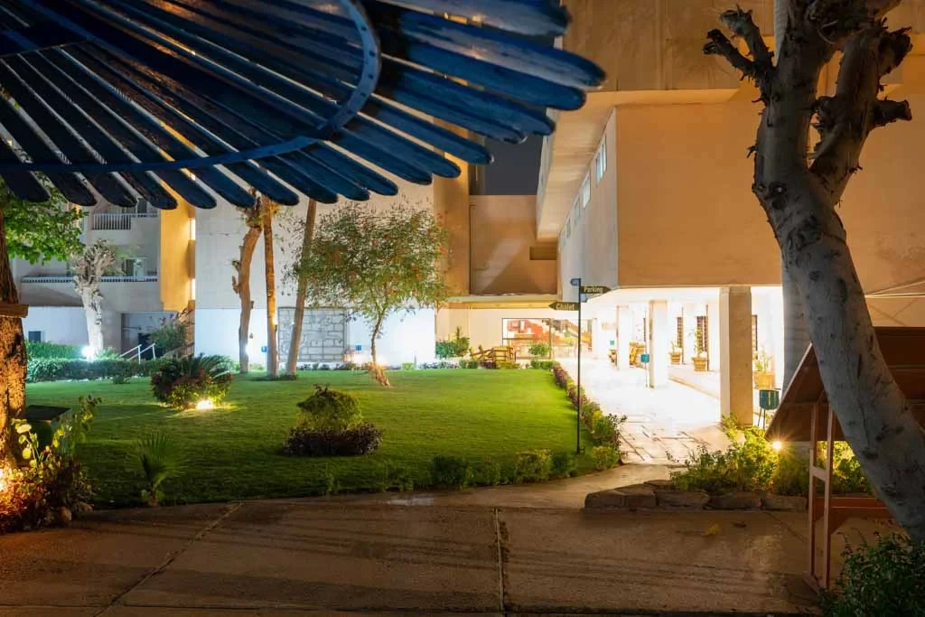 Aracan Eatabe Luxor Hotel (Luxor)