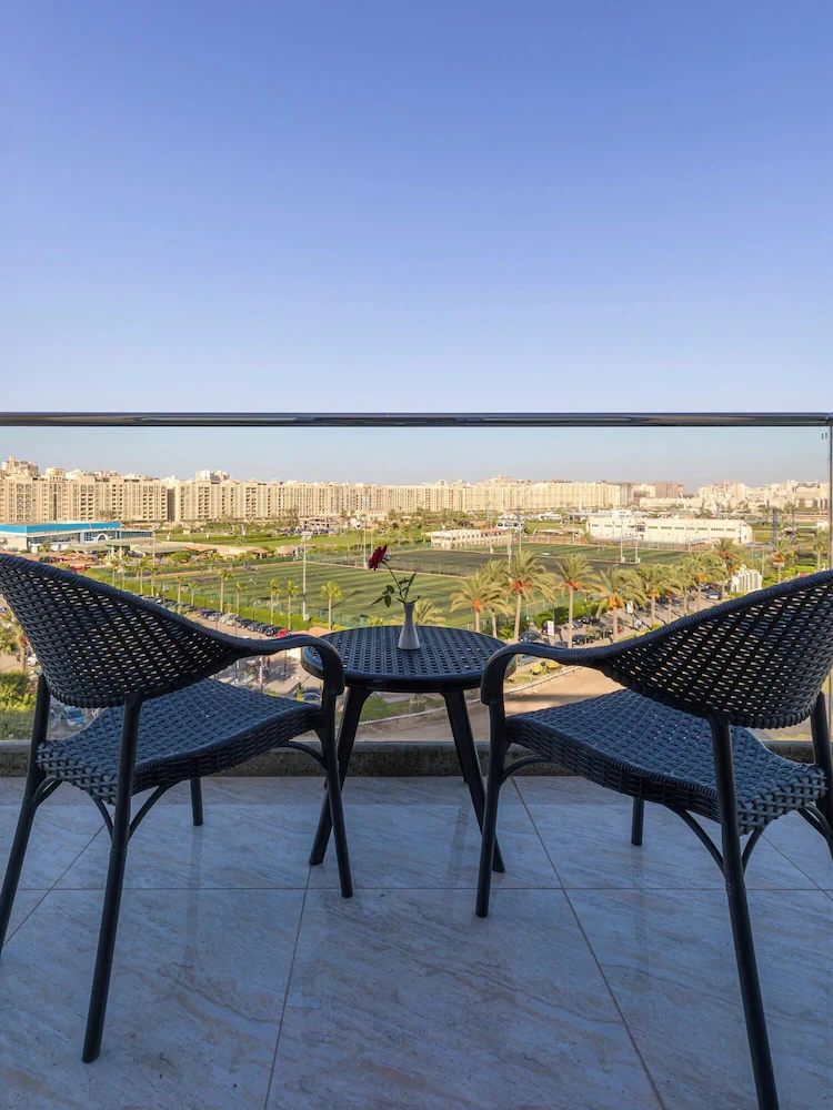 Crowne Plaza Alexandria Mirage by IHG (Alexandria)