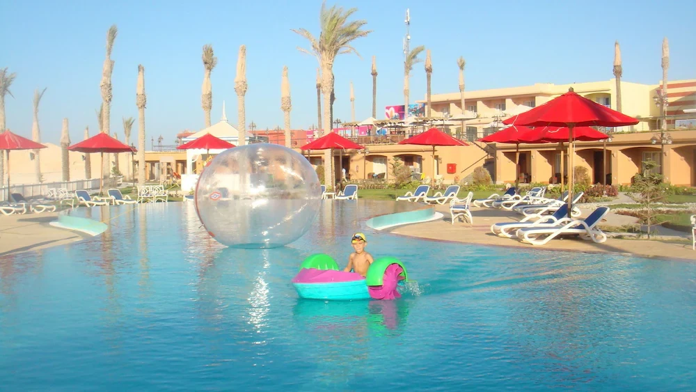 Porto Matrouh Beach Resort (Marsa Matruh)